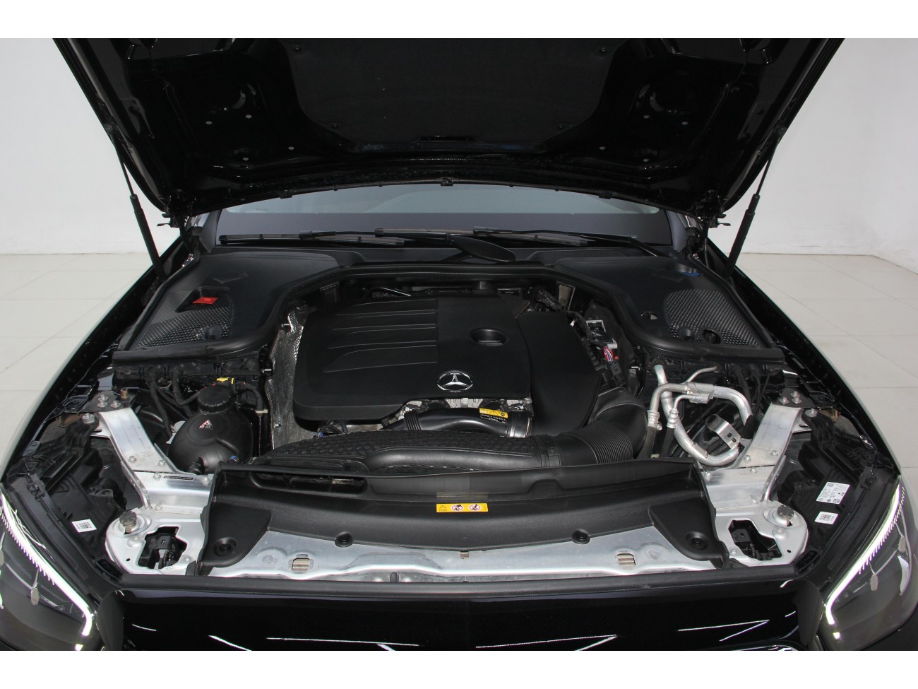 Mercedes-Benz E 300 L 2023