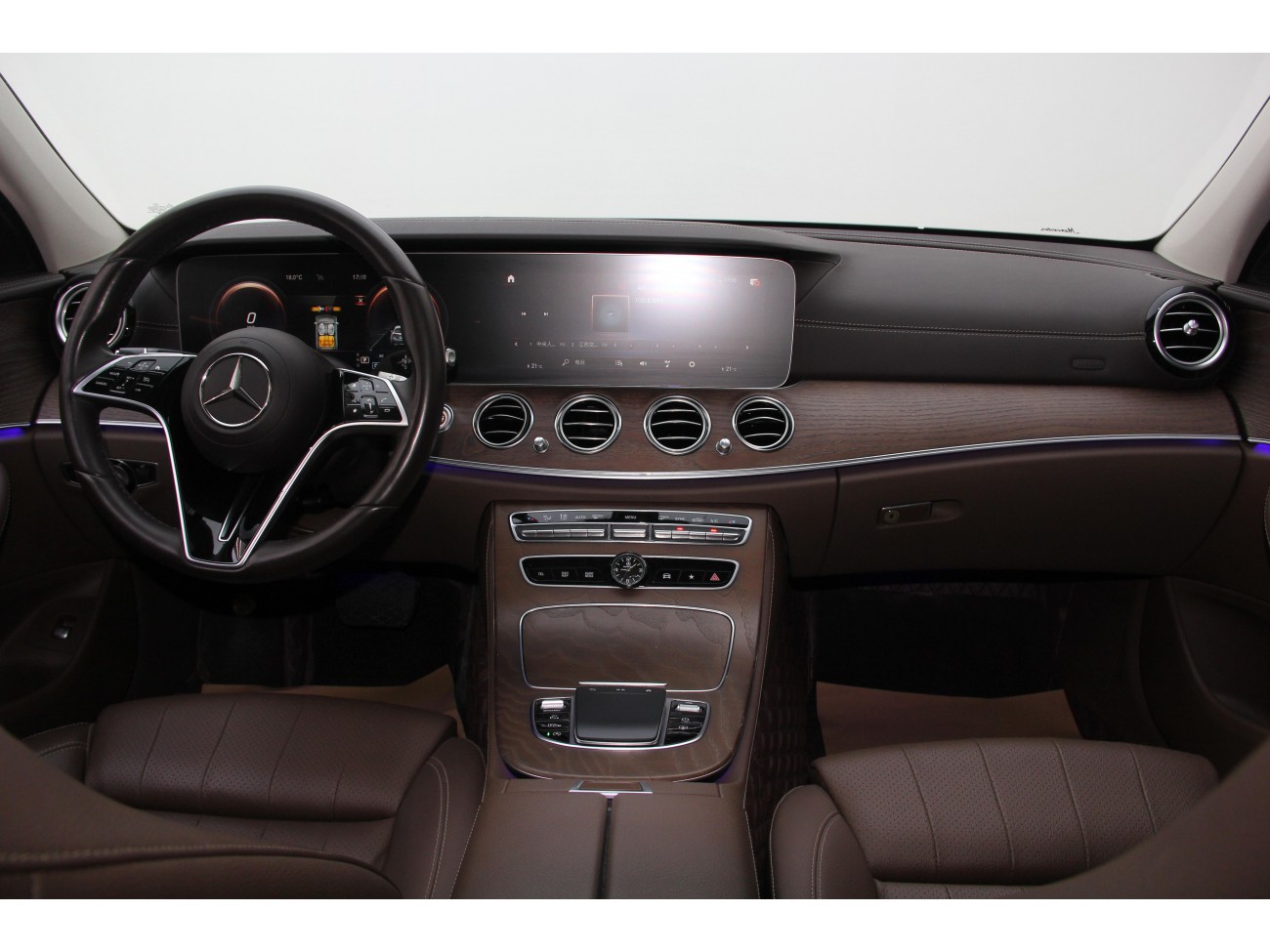 Mercedes-Benz E 300 L 2022