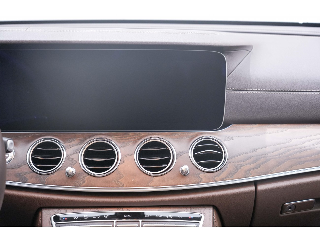 Mercedes-Benz E 300 L 2023