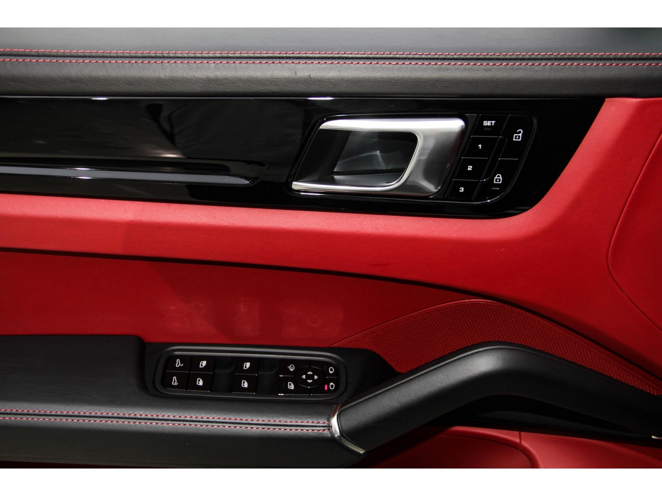 Porsche Cayenne 2021
