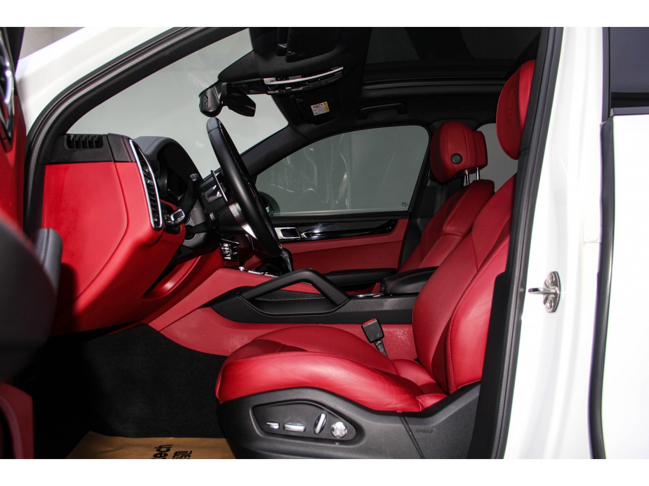Porsche Cayenne 2021