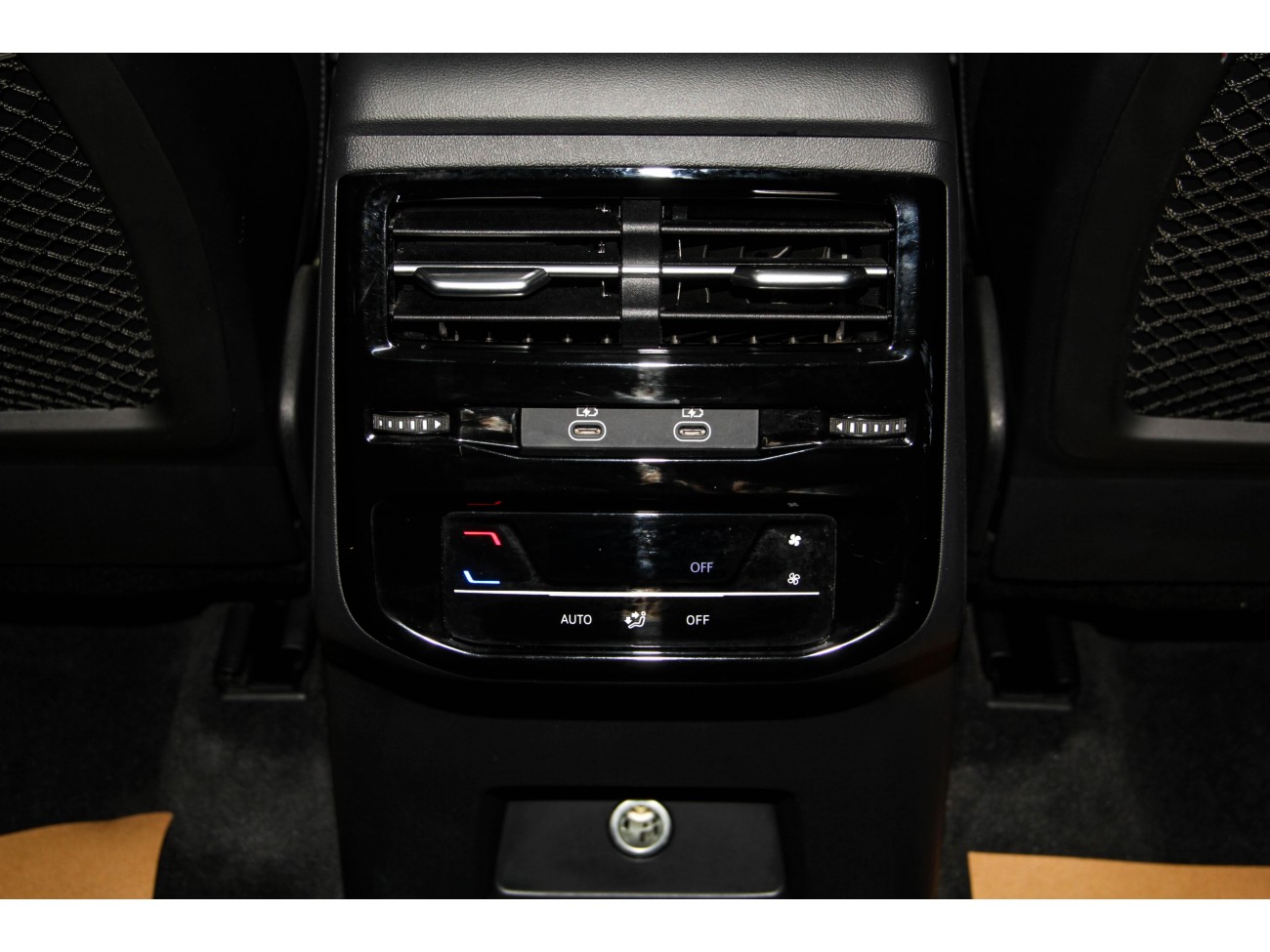 Audi Q6 40 TFSI 2024