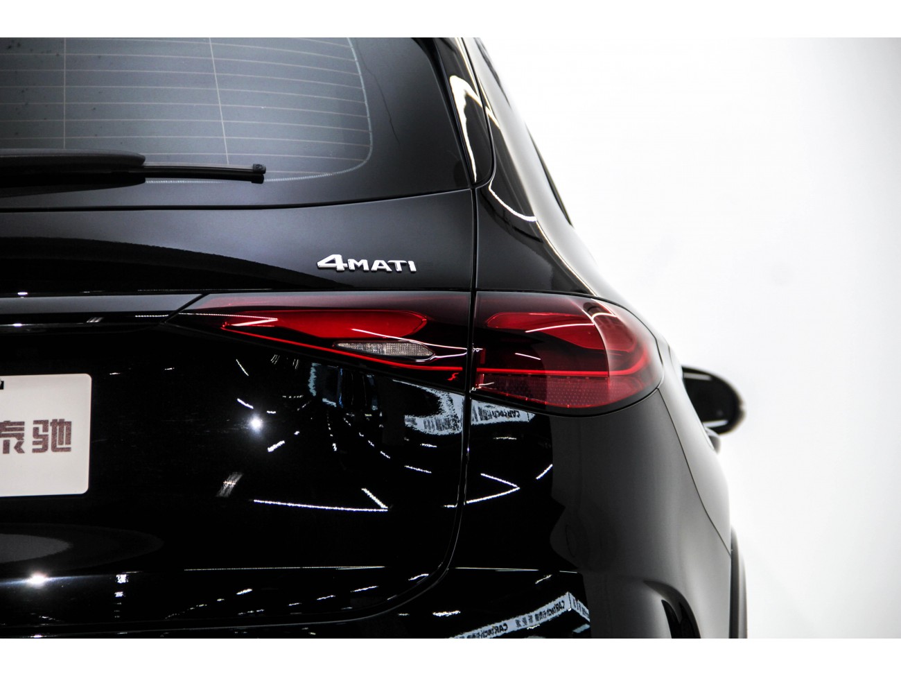 Mercedes-Benz GLC 260 L 2024