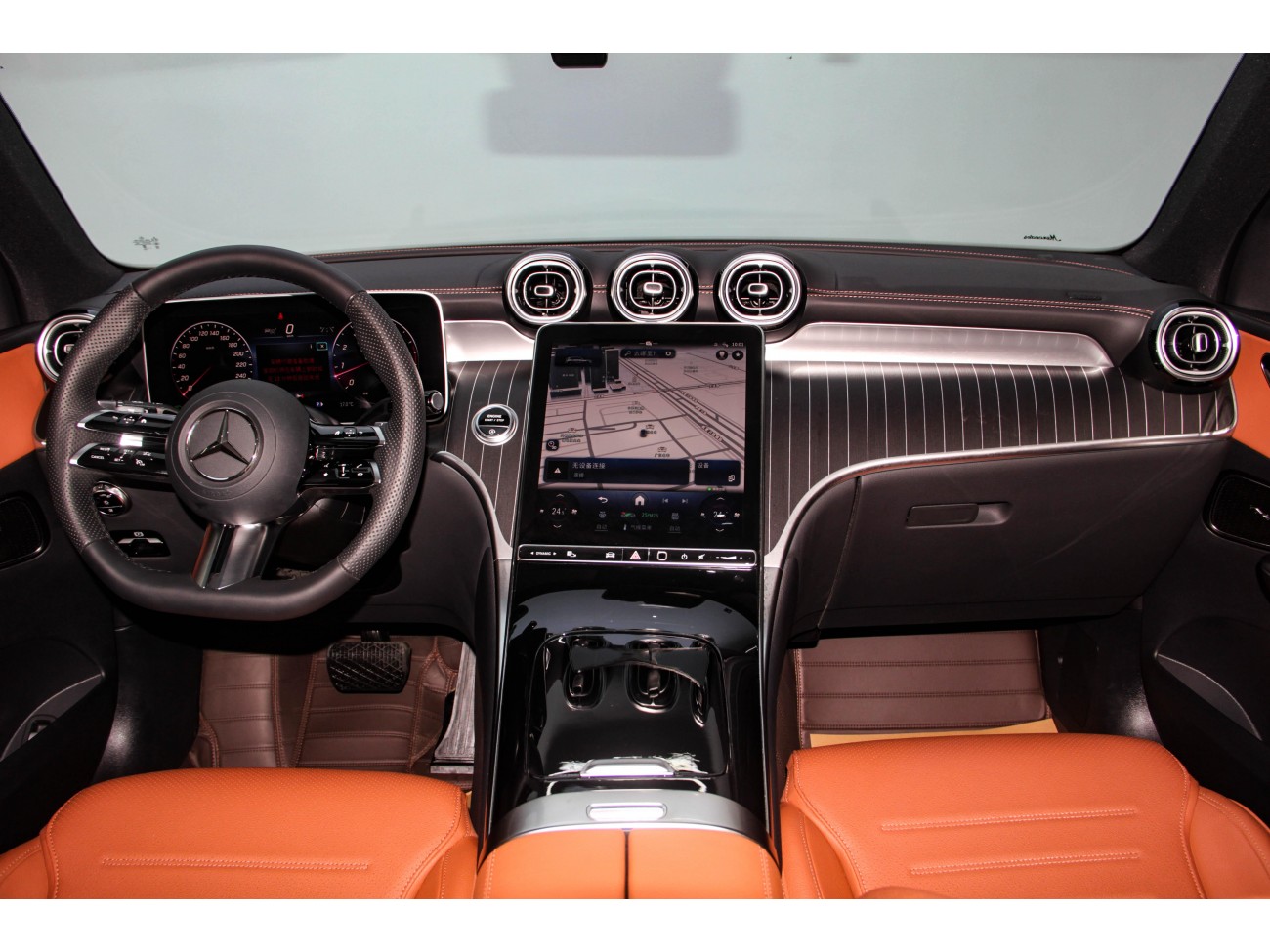 Mercedes-Benz GLC 260 L 2024