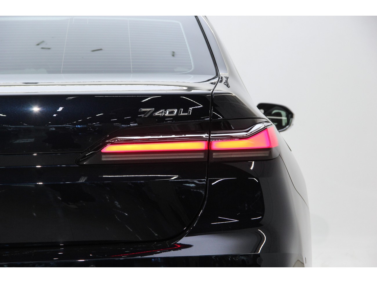 BMW 740Li 2025