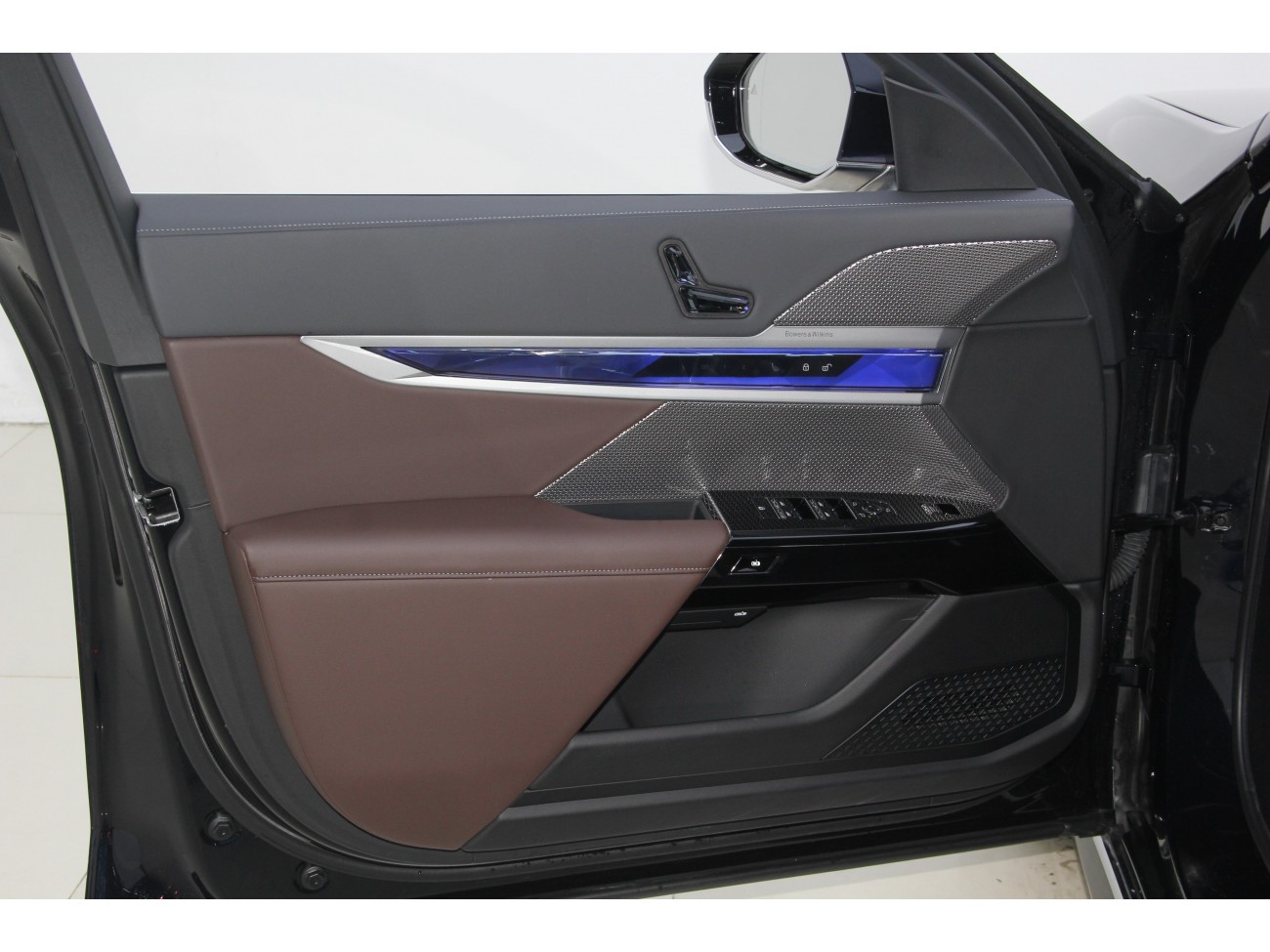 BMW 740Li 2025