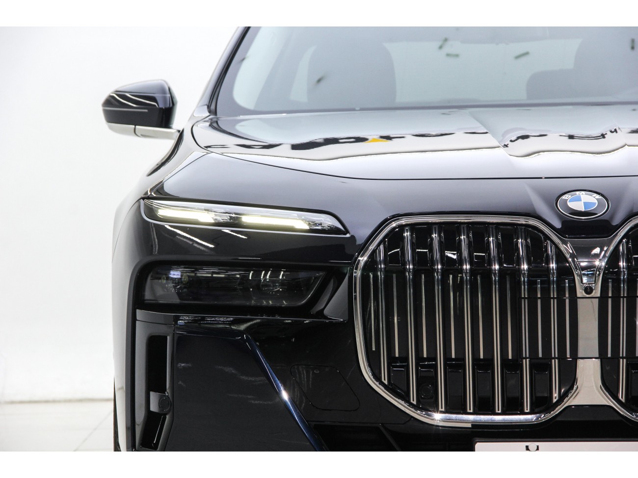 BMW 740Li 2025