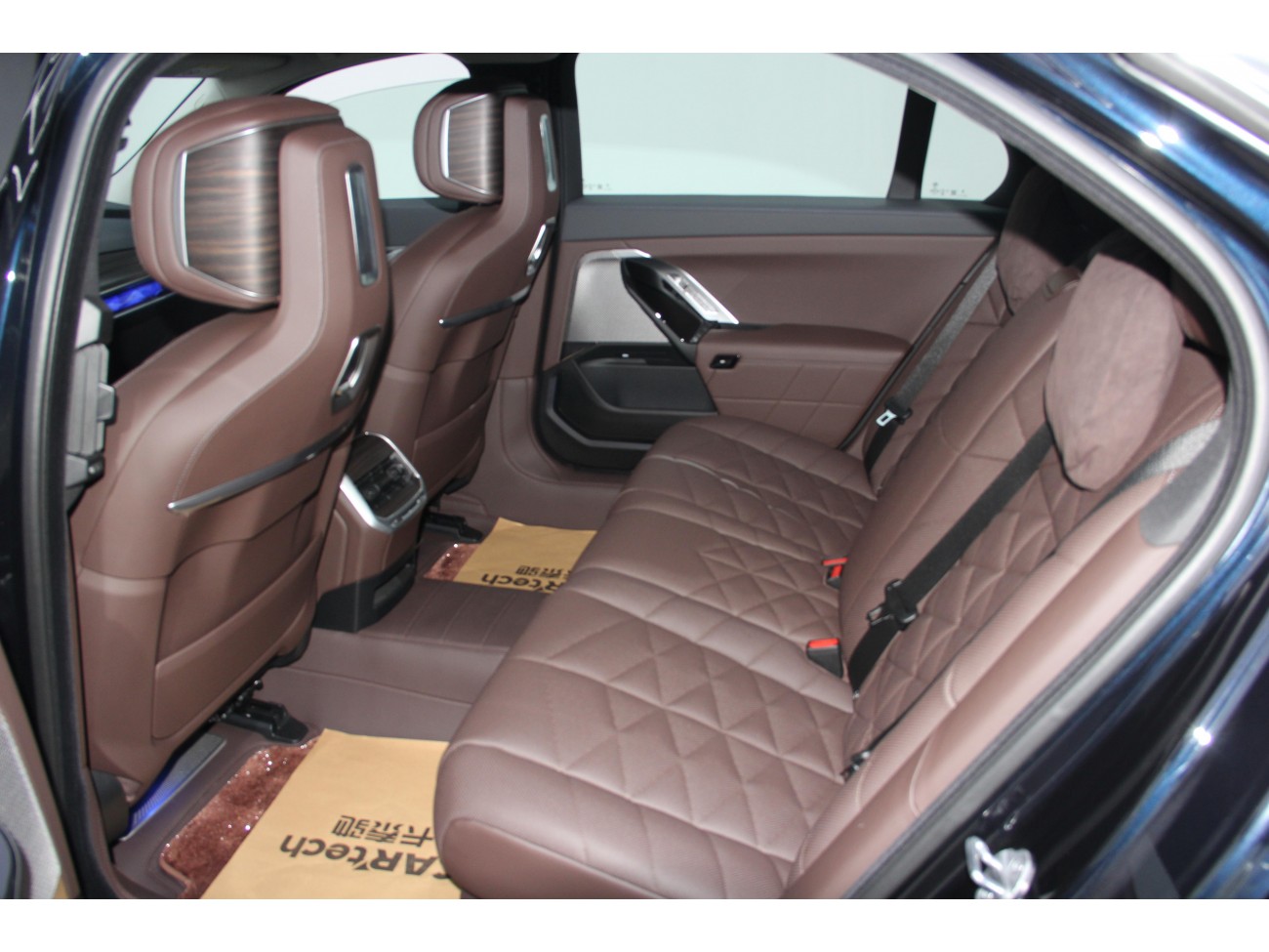 BMW 740Li 2025