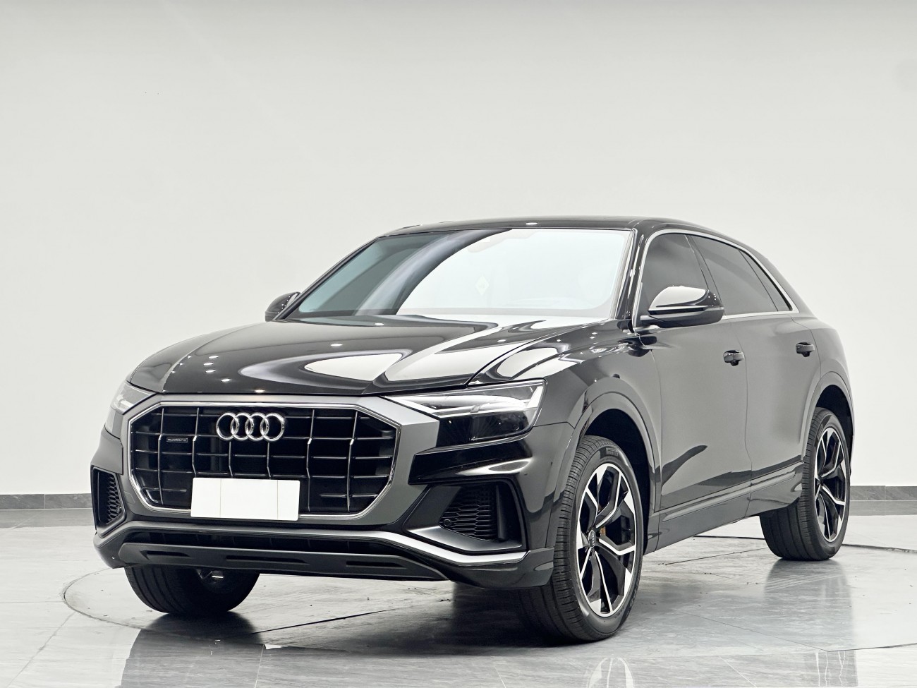 Audi Q8 2025