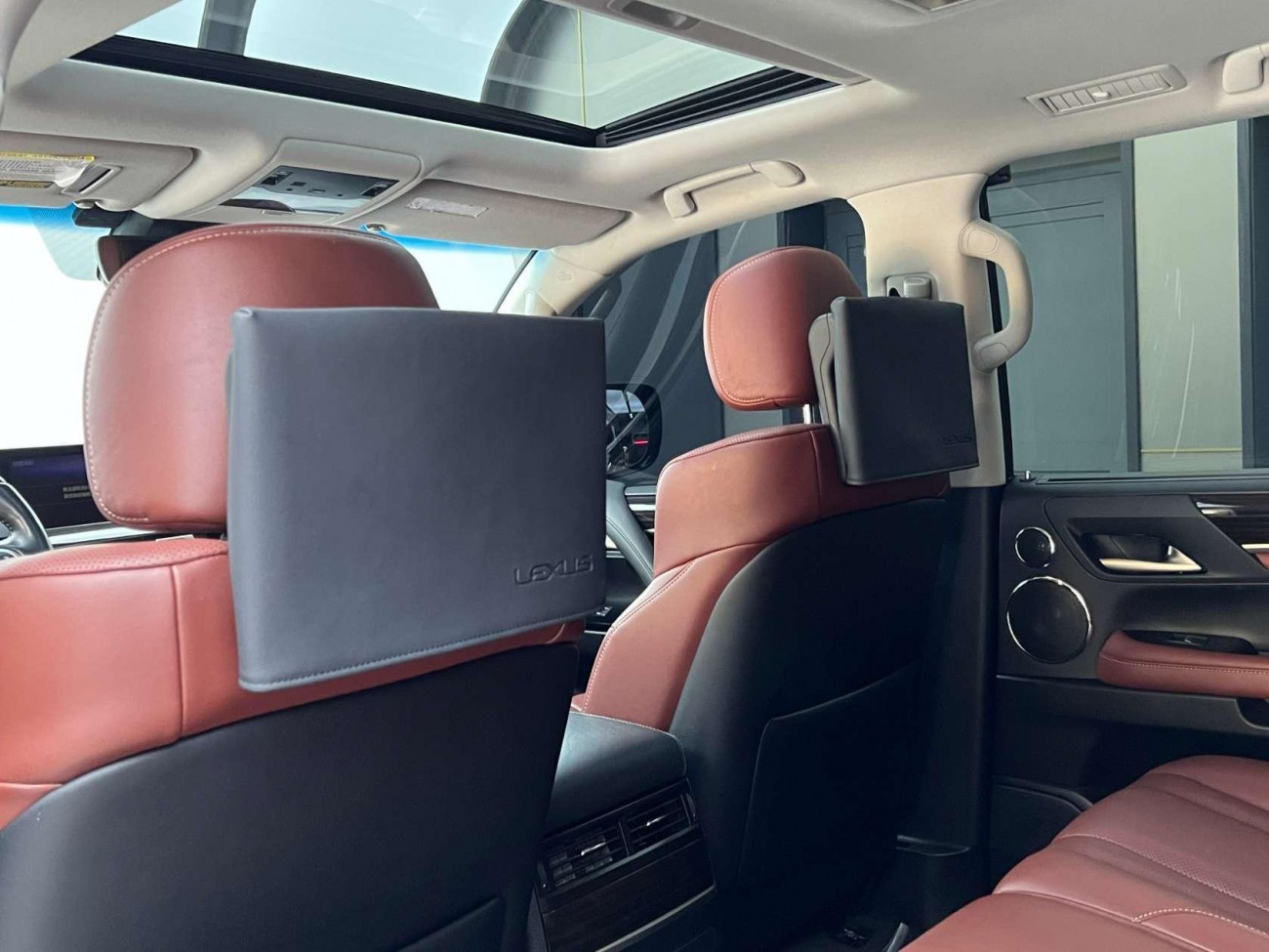Lexus LX 570 2025