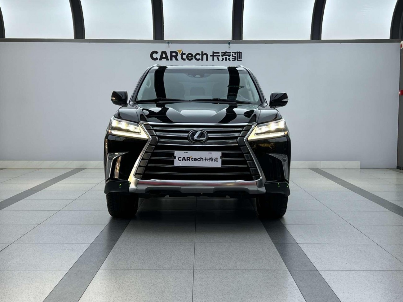 Lexus LX 570 2025