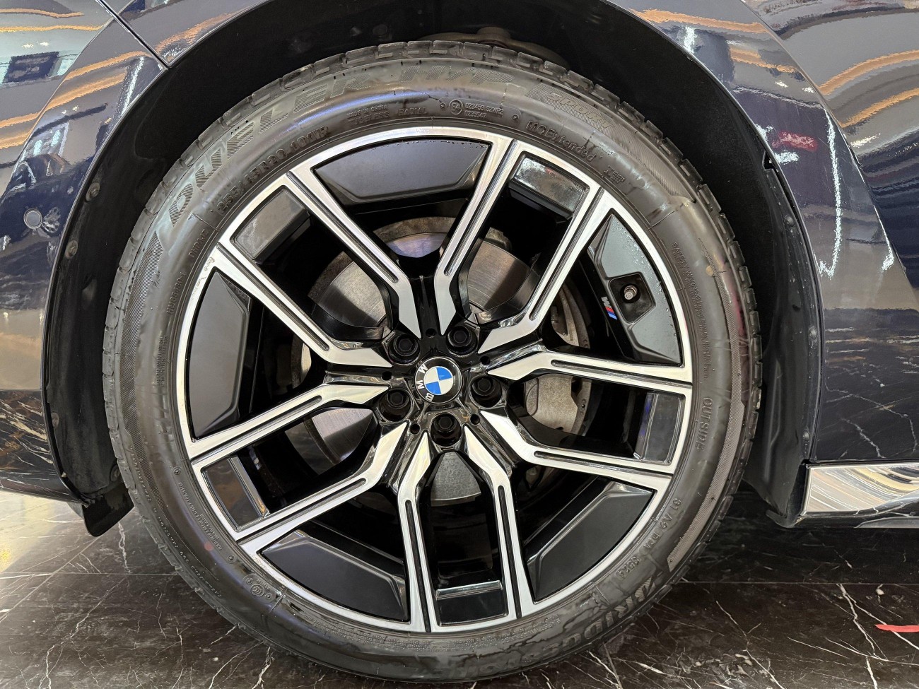 BMW 735Li 2023