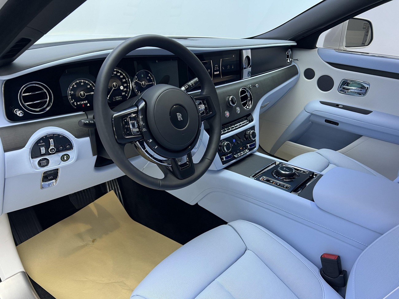 Rolls-Royce Ghost 2025
