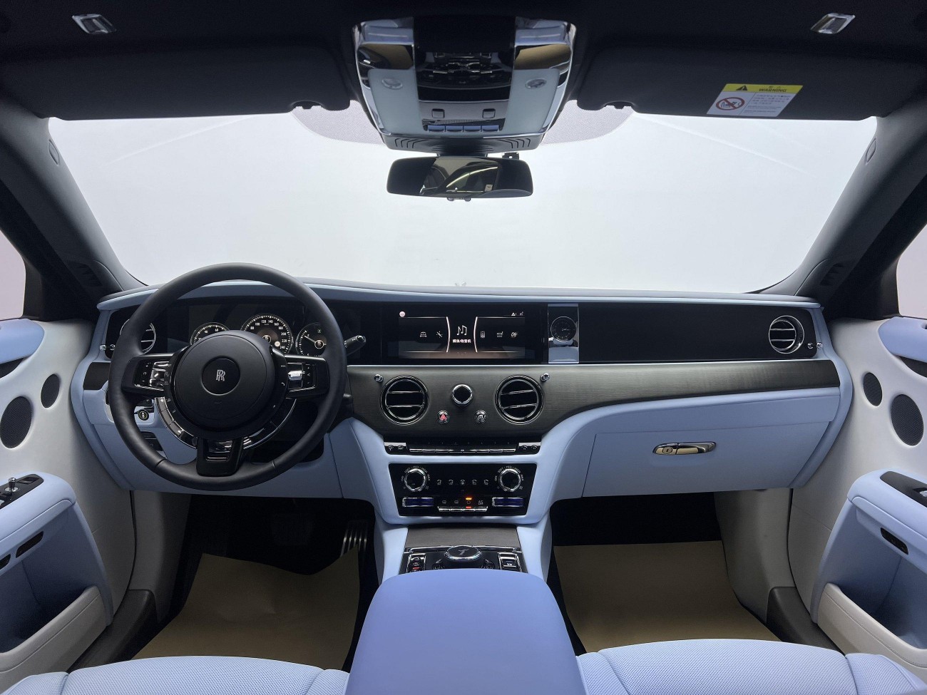 Rolls-Royce Ghost 2025