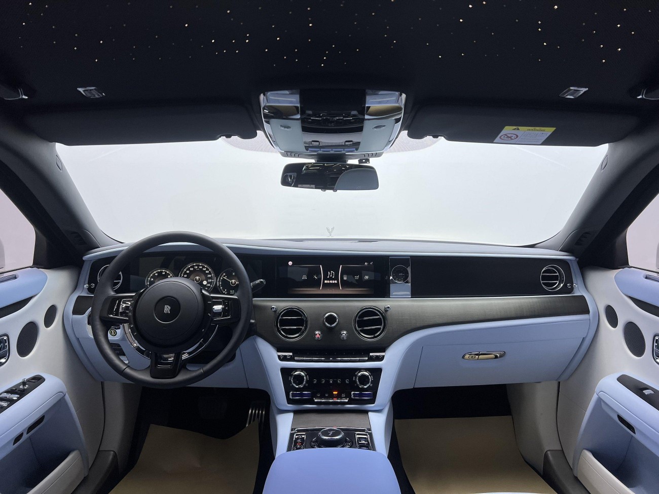 Rolls-Royce Ghost 2025