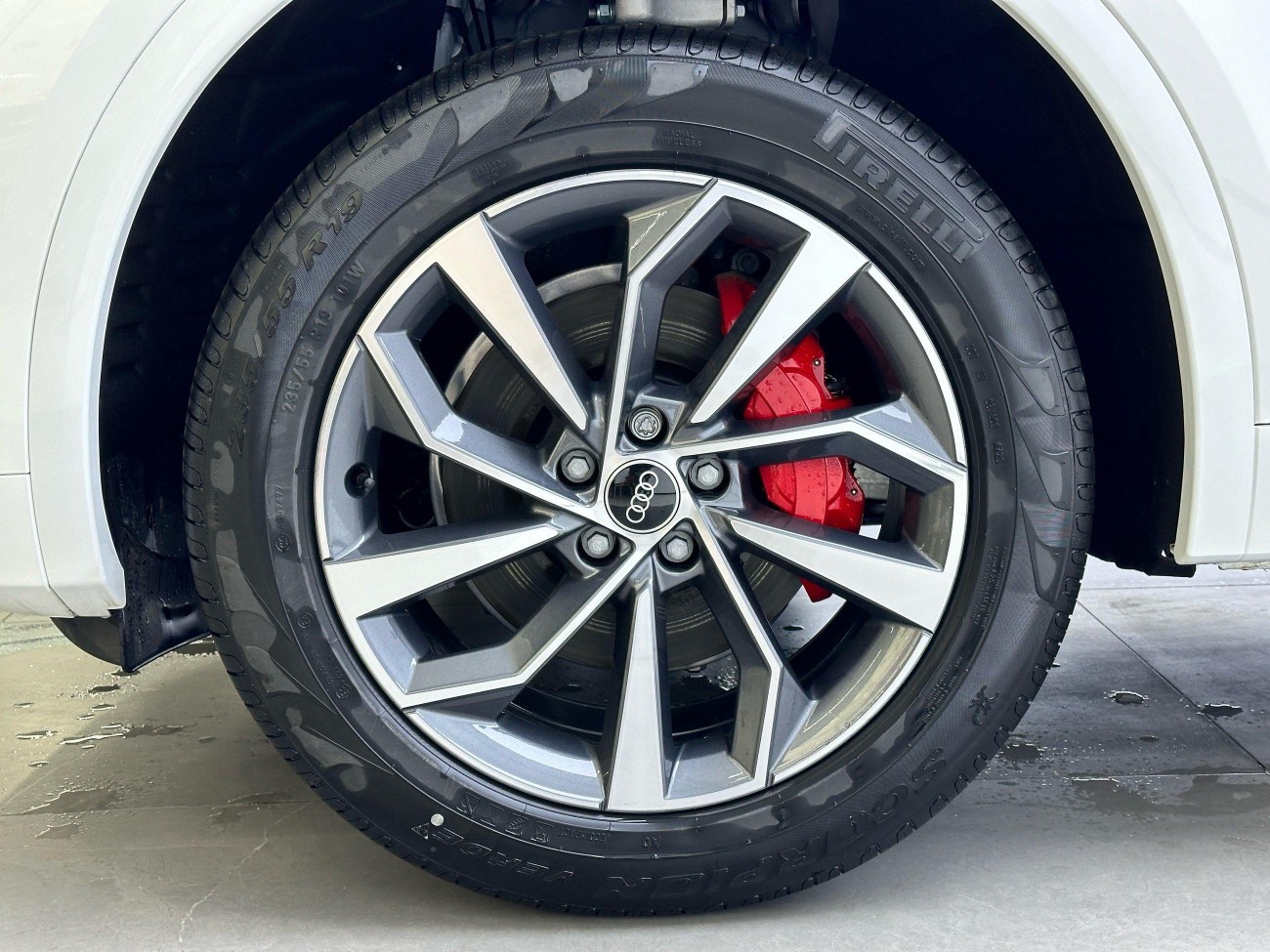 Audi Q5L 40 2025