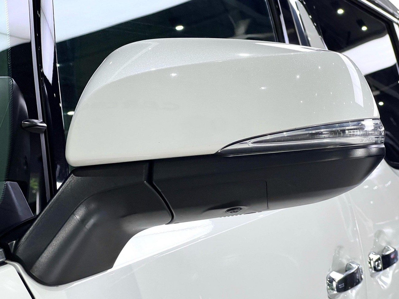 Toyota Alphard 2023
