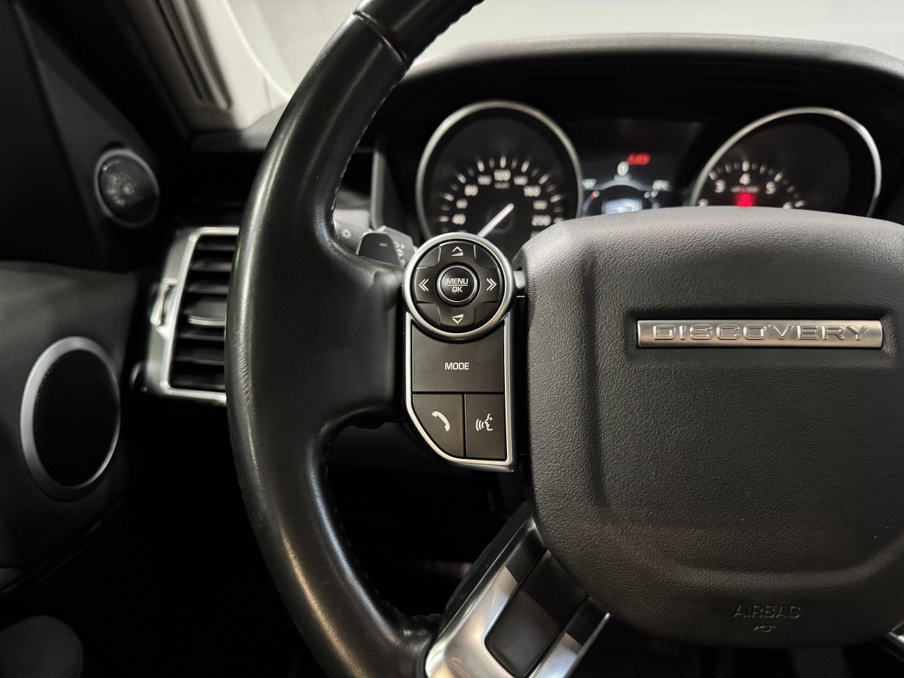 Land Rover Discovery 2018