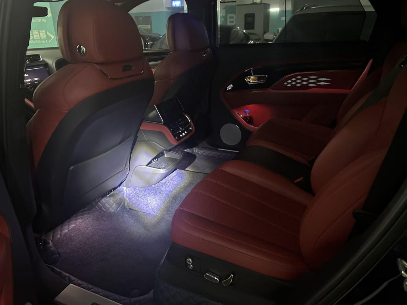 Bentley Bentayga 2023