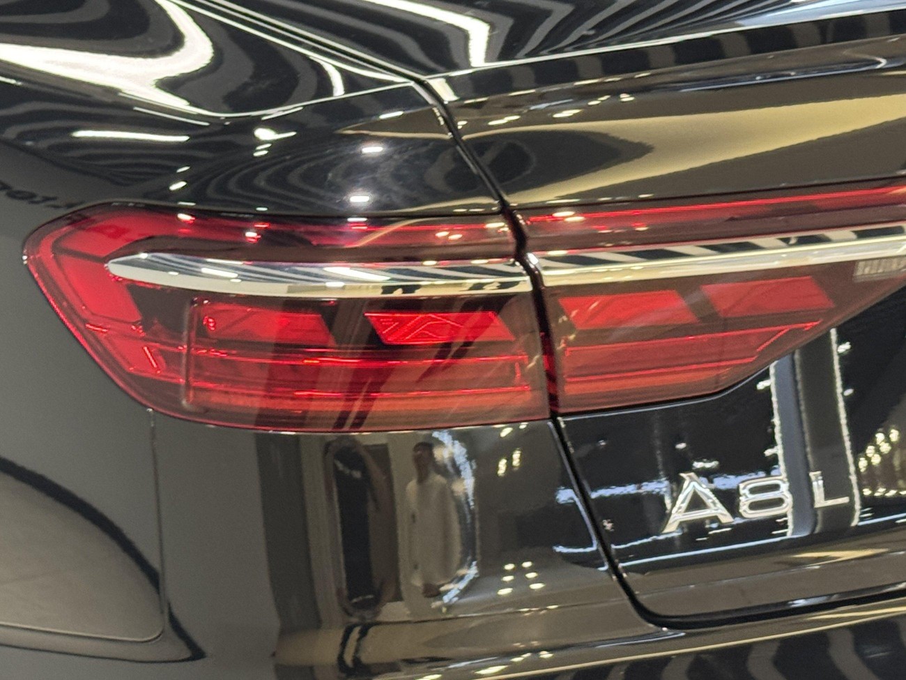 Audi A8L 50 TFSI 2023
