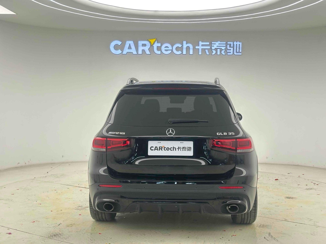 Mercedes-Benz GLB 2023