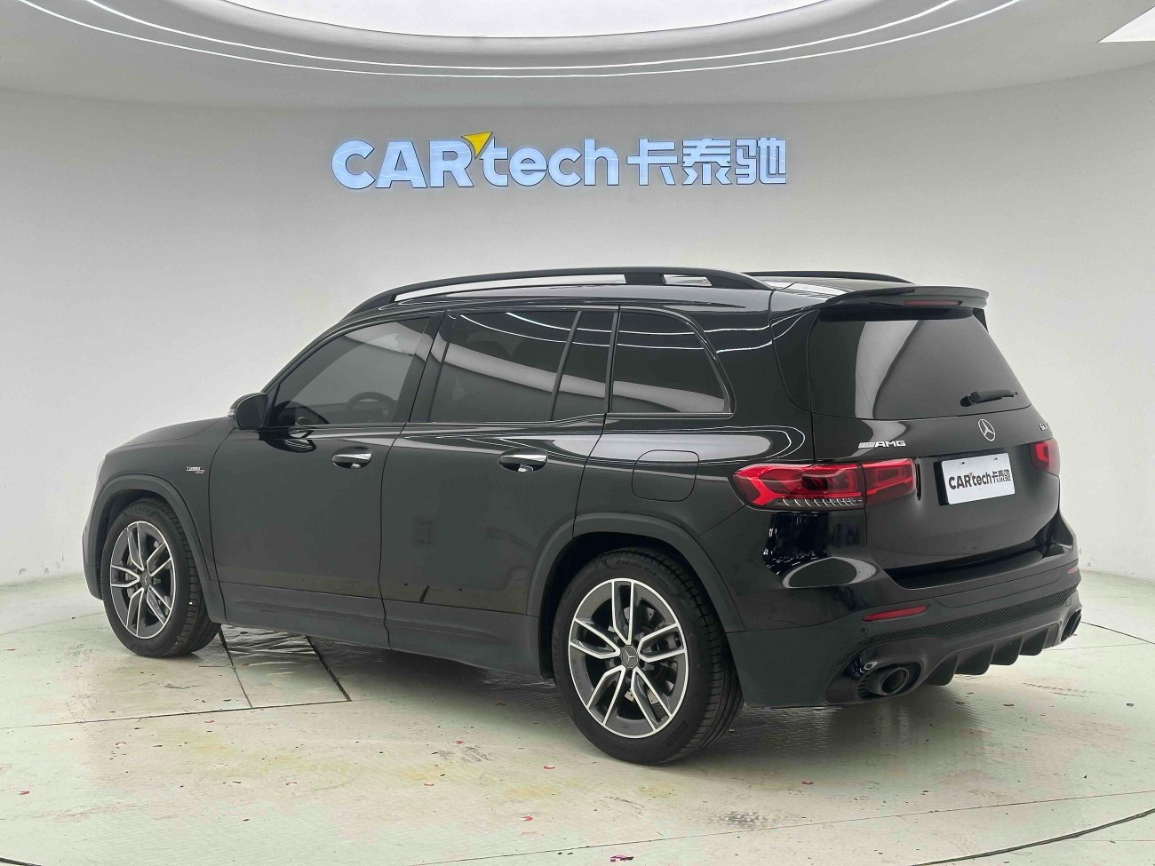 Mercedes-Benz GLB 2023