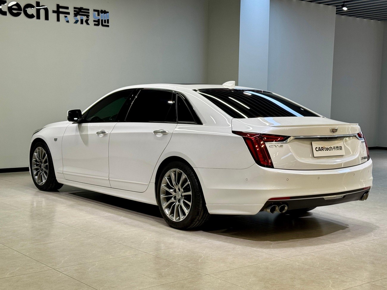 Cadillac CT6 2022