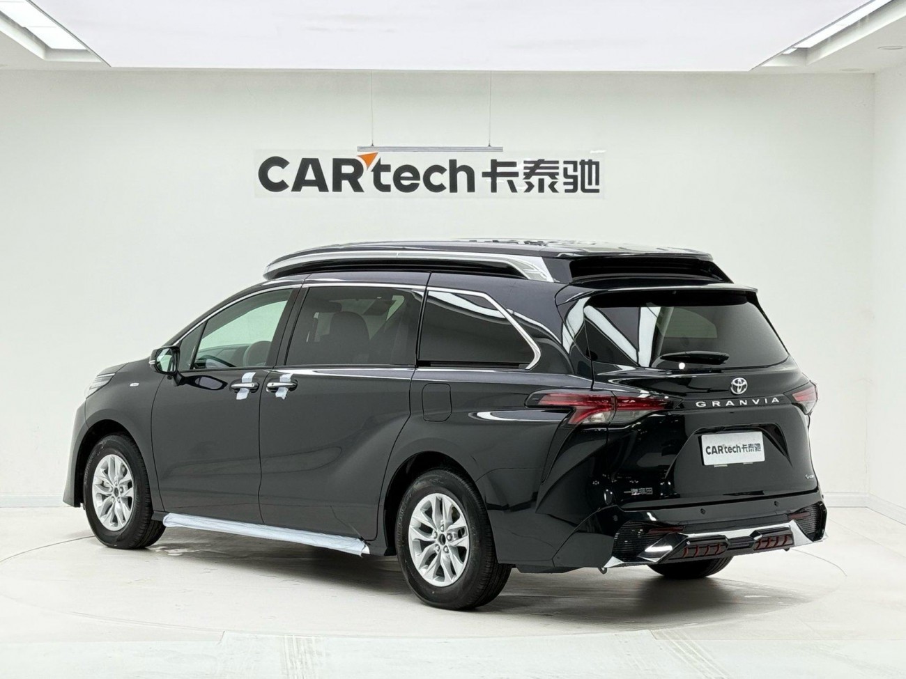 Toyota Granvia 2025