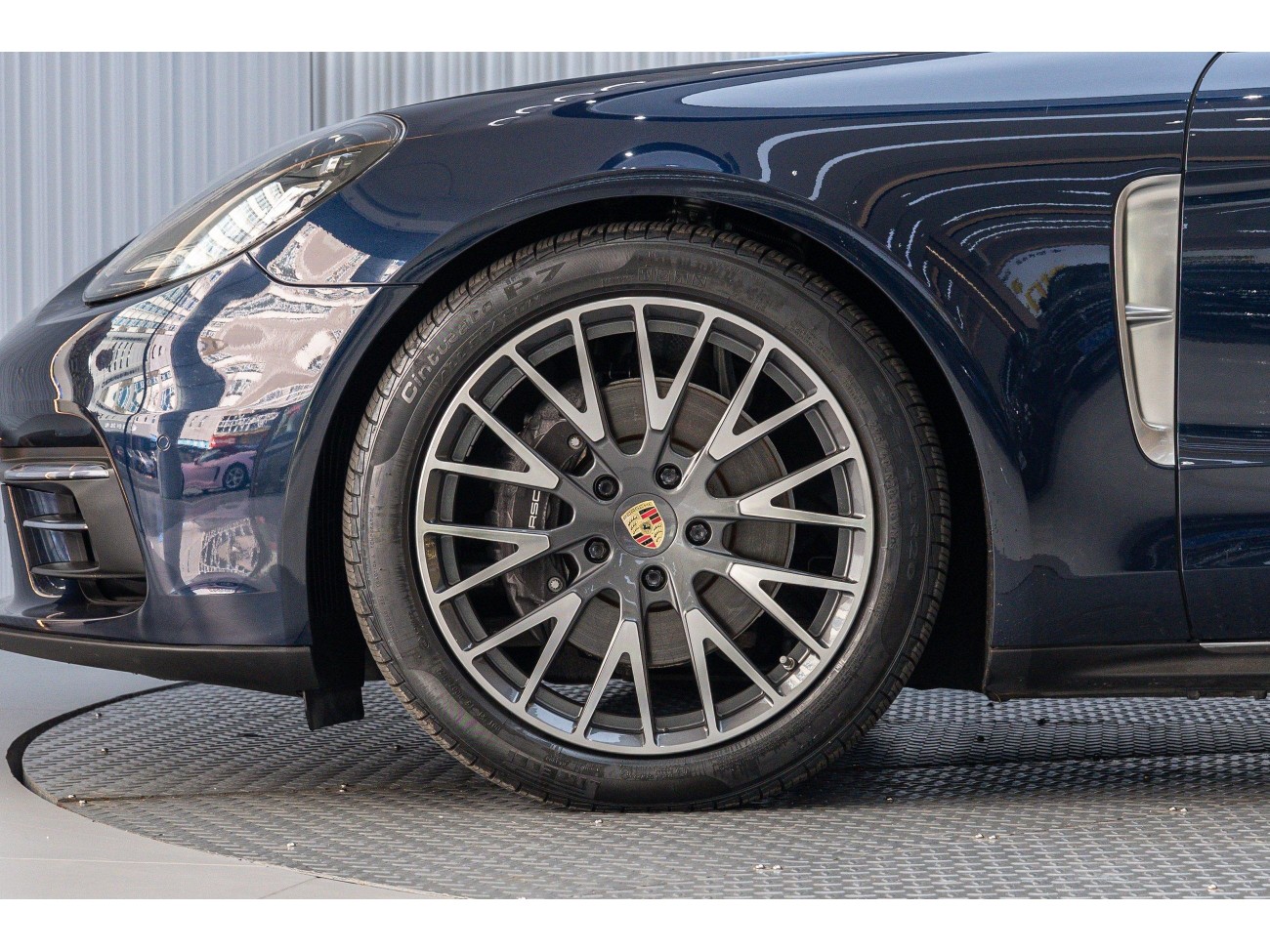 Porsche Panamera 2021