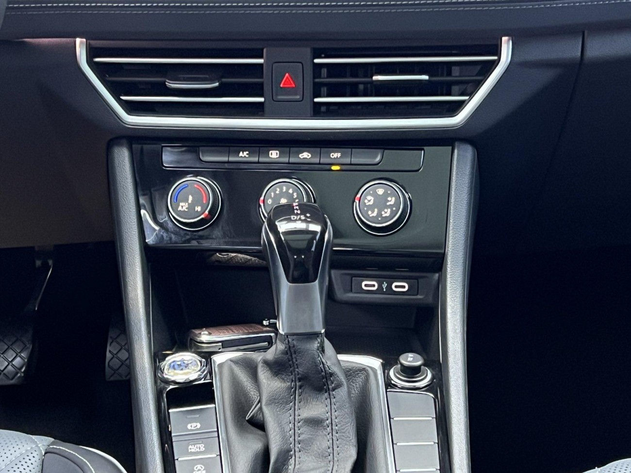 Volkswagen Sagitar 2023