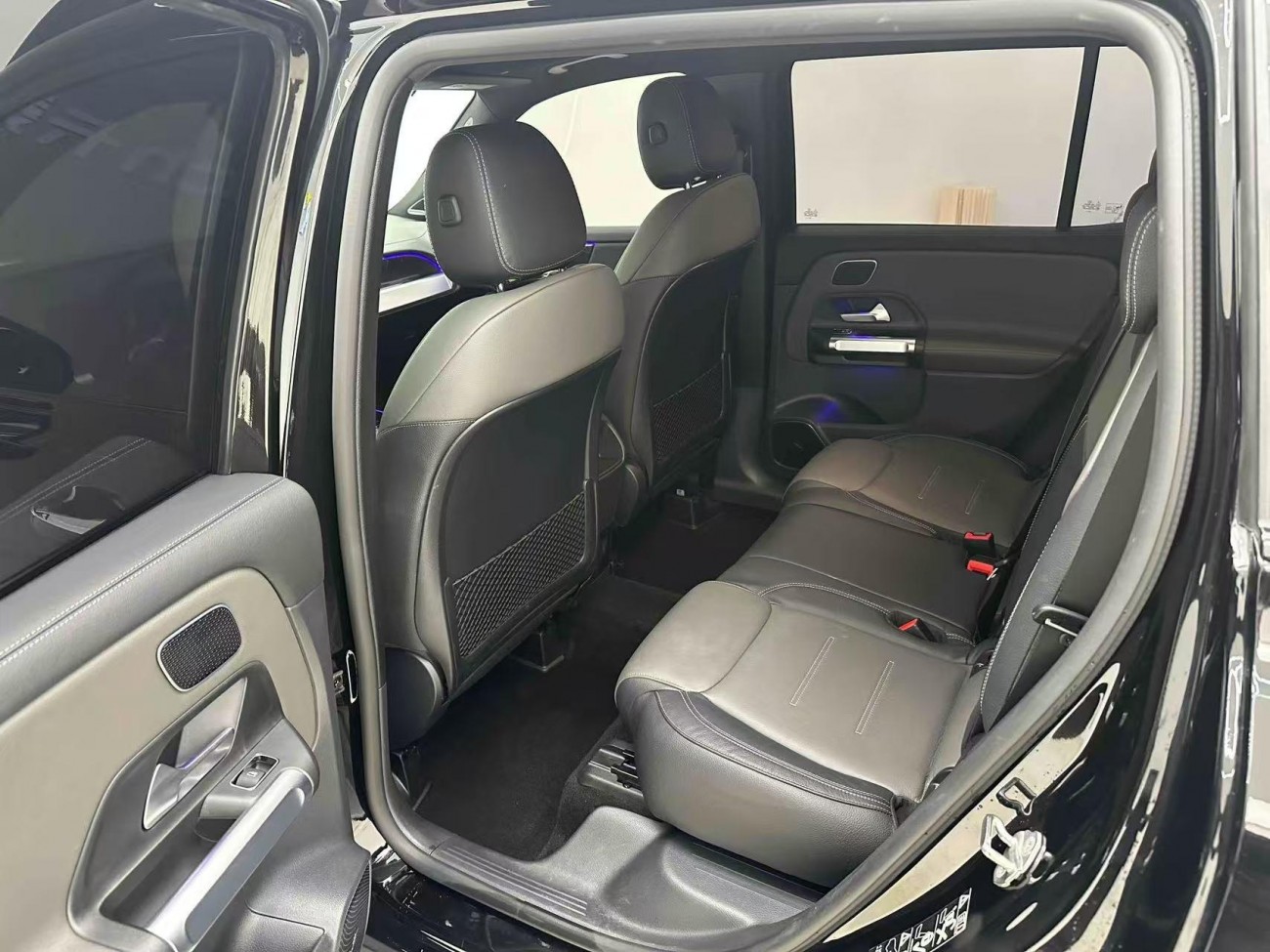 Mercedes-Benz GLB 2023