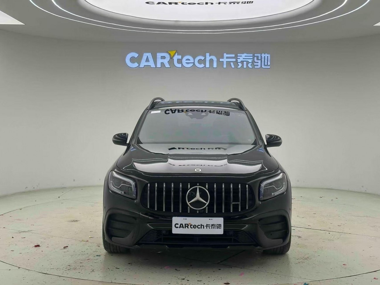 Mercedes-Benz GLB 2023