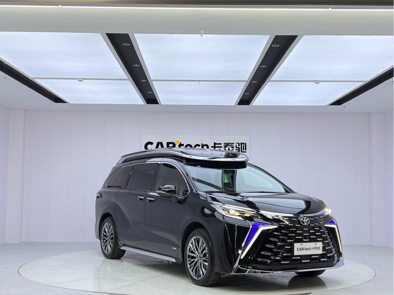 Toyota Granvia 2025