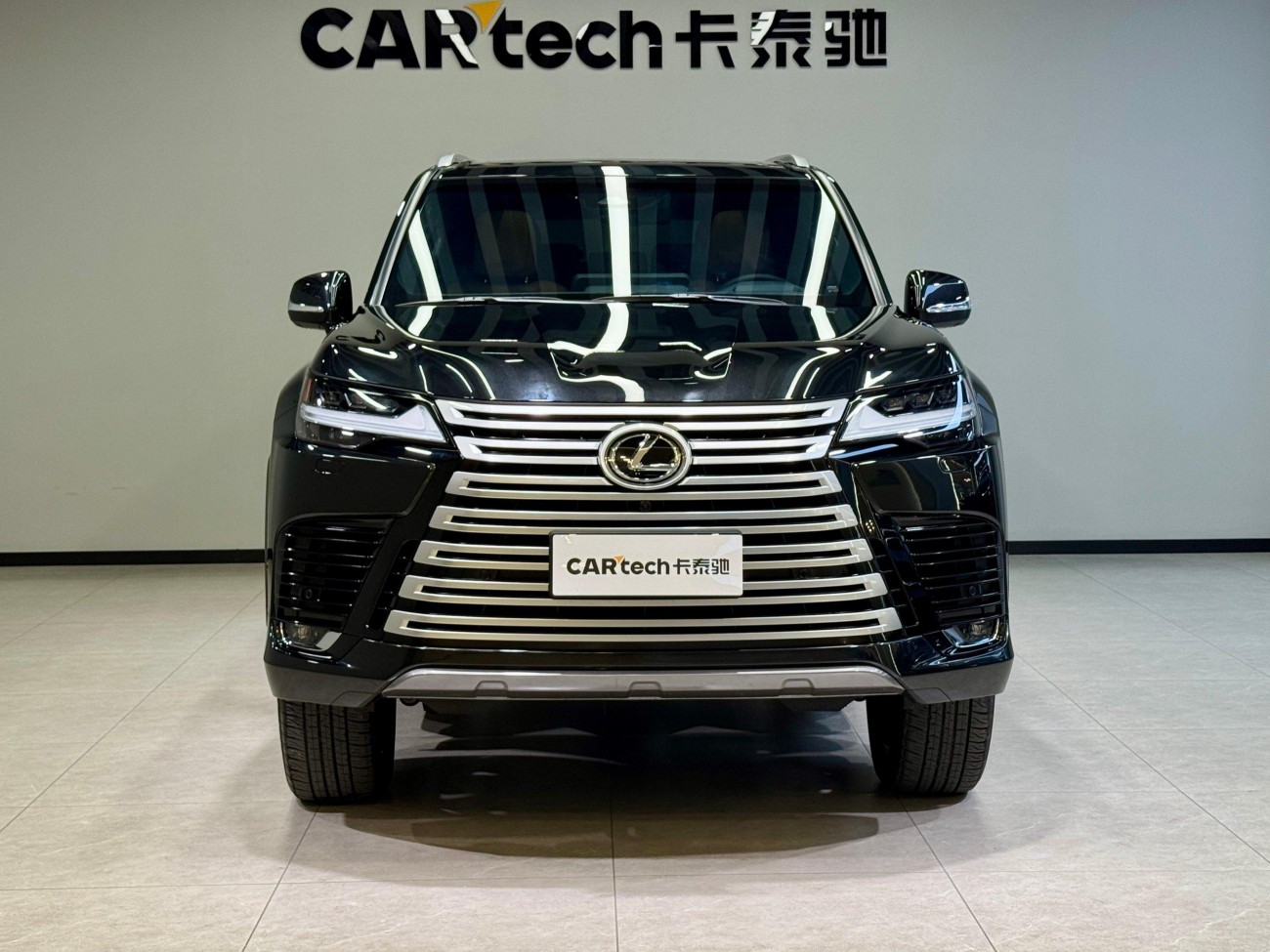Lexus LX 700h 2025