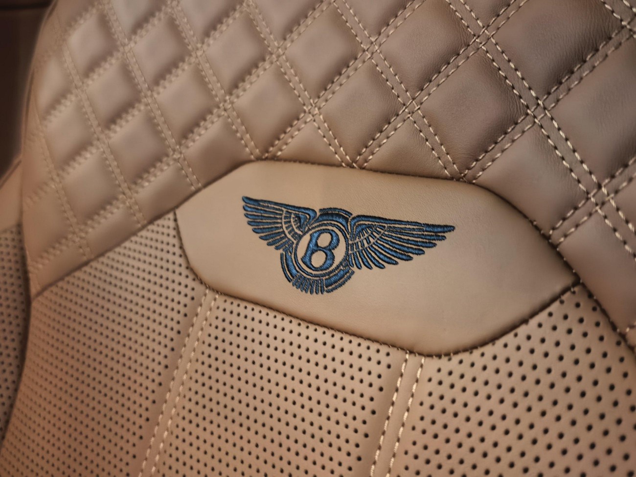 Bentley Bentayga 2022
