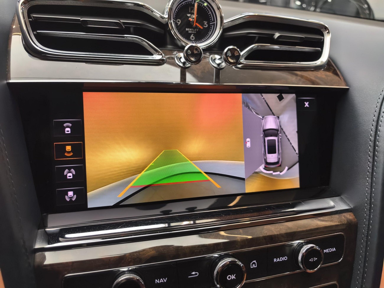 Bentley Bentayga 2022