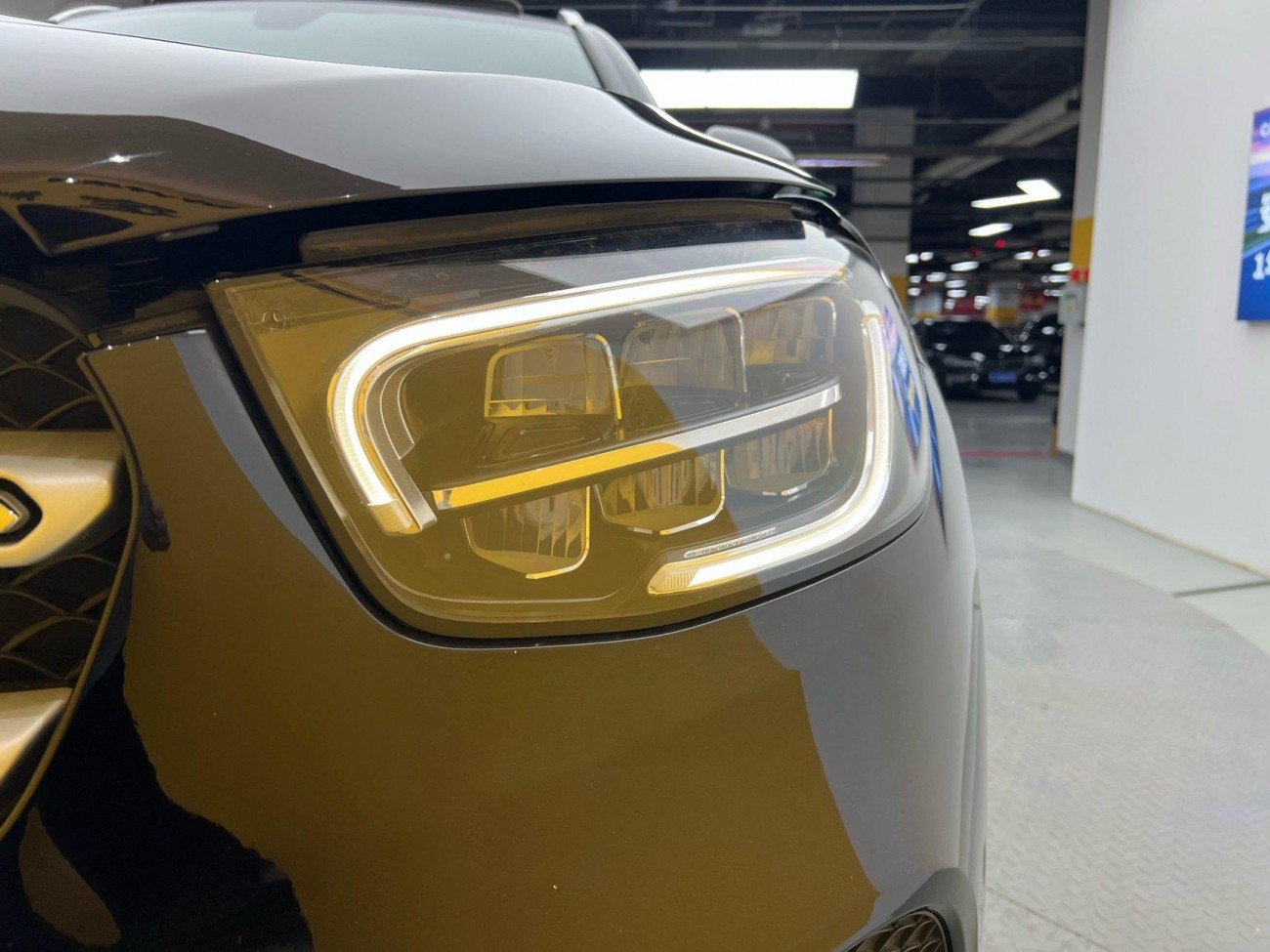 Mercedes-Benz GLC 260 L 2021