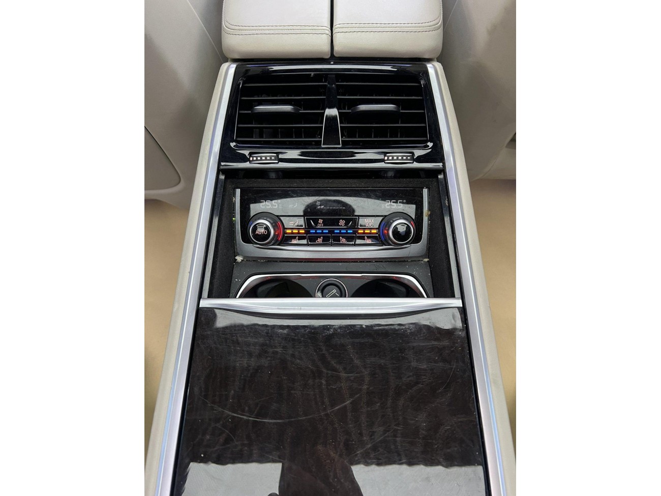 BMW 740Li 2019