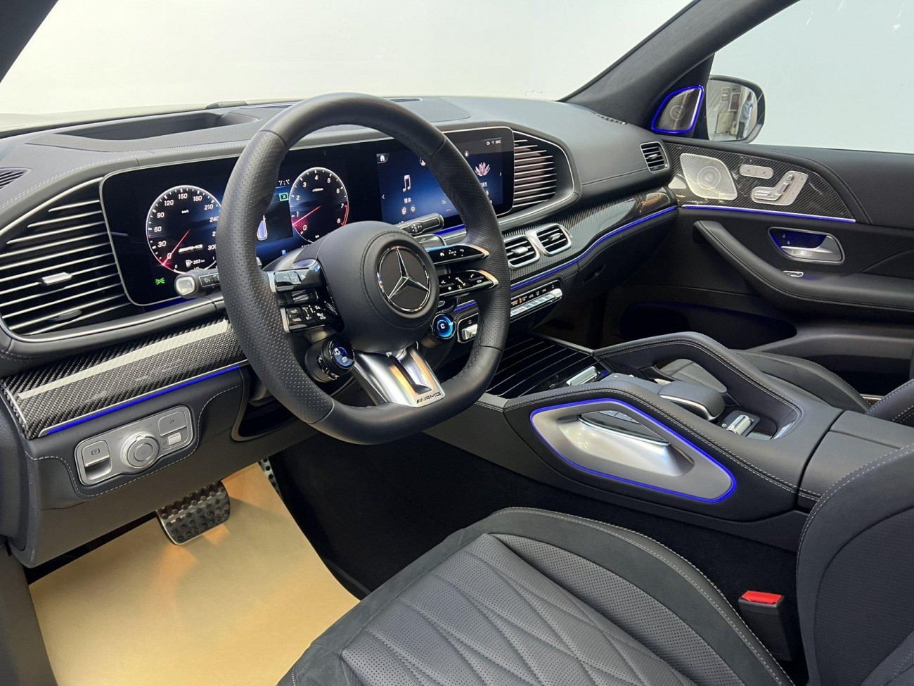 Mercedes-Benz GLS 63 4MATIC 2025