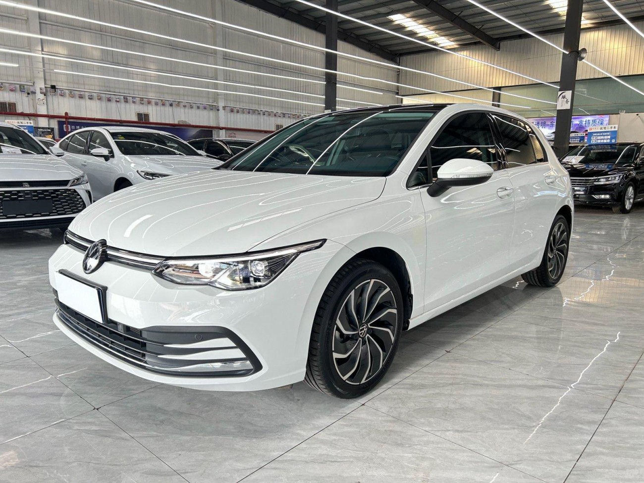 Volkswagen Golf 2024