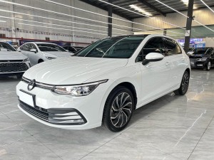 Volkswagen Golf 2024