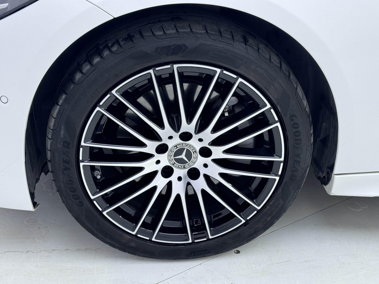 Mercedes-Benz C 260 L 2023