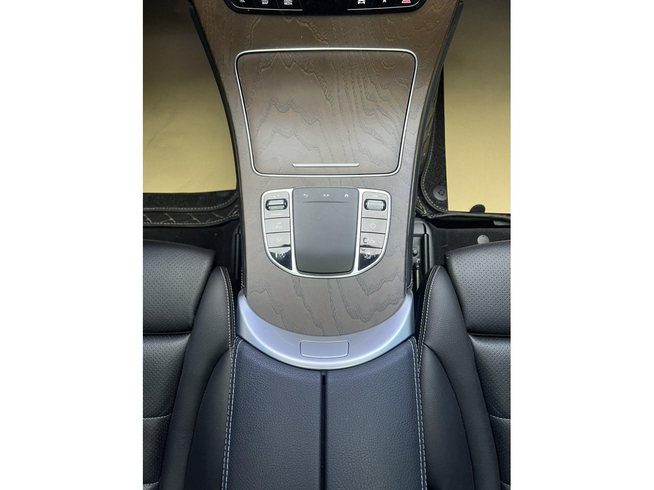 Mercedes-Benz GLC 260 L 2020