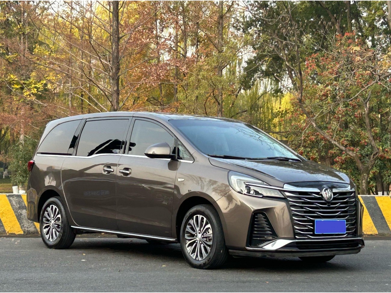 Buick GL8 2023