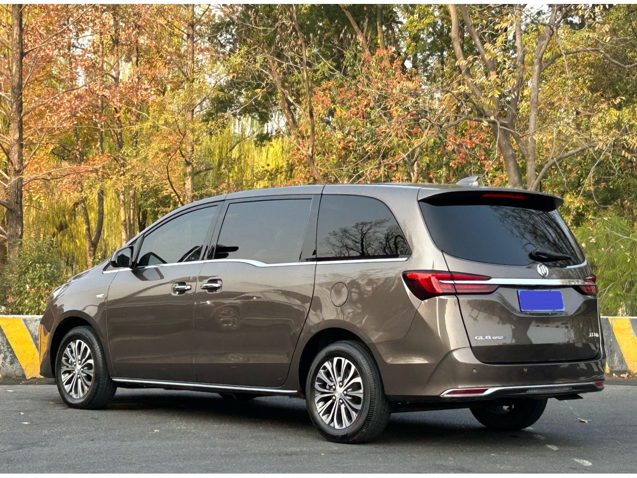 Buick GL8 2023