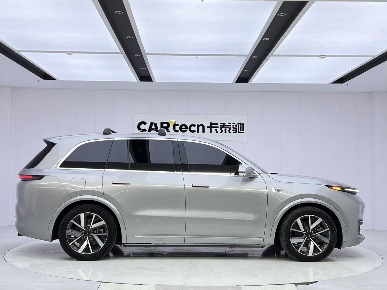Li Auto L8 2024