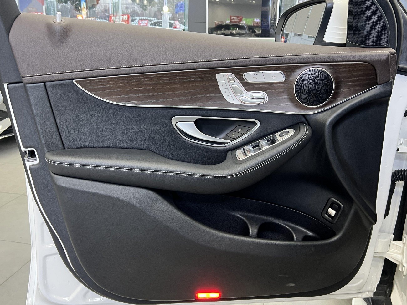Mercedes-Benz GLC 300 L 2023