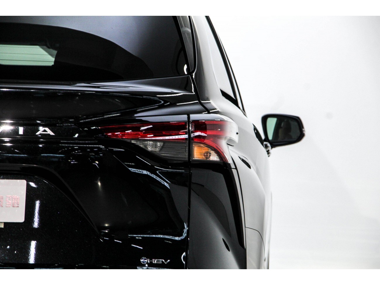 Toyota Granvia 2025