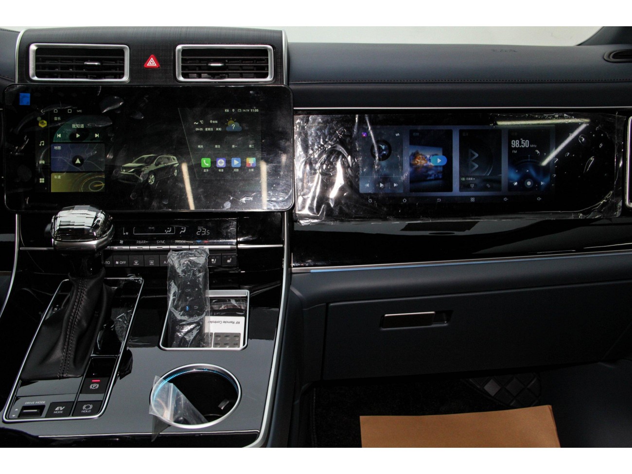 Toyota Granvia 2025