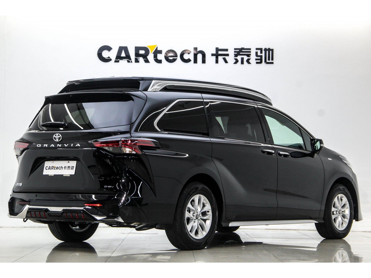 Toyota Granvia 2025
